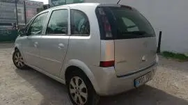 Opel Meriva 1.6 gasolina, 4.000 €