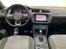 Volkswagen Tiguan 1.4 TSI R-LINE DSG 4Motion, 27.000 €