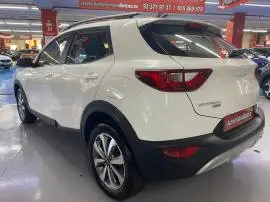 Kia Stonic 5 AÑOS GARANTÍA, 15.490 €