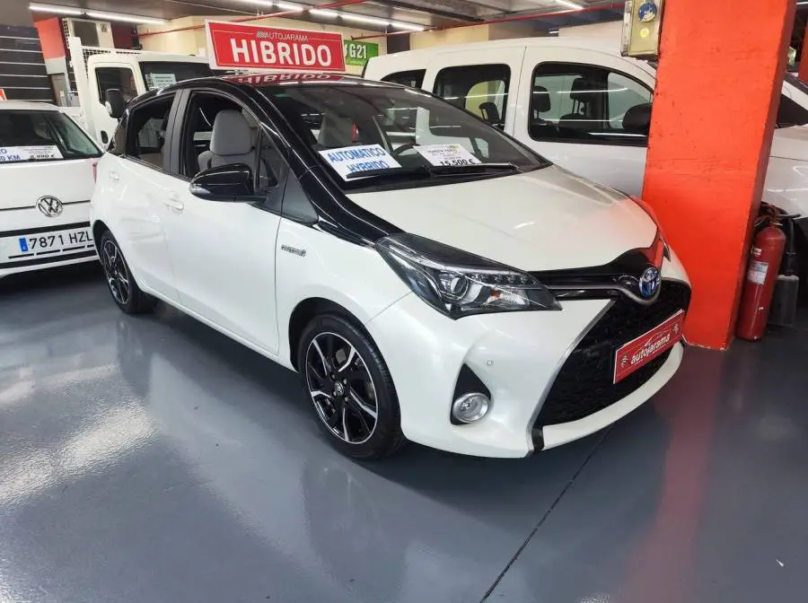 Toyota Yaris 1.5 HYBRID ADVANCE 74KW (100 CV), 15.990 €