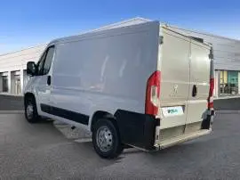 Peugeot Boxer   330 L1 H1 BHDI 88kW(120CV) S&S 6 V, 22.900 €