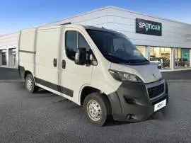 Peugeot Boxer   330 L1 H1 BHDI 88kW(120CV) S&S 6 V, 22.900 €