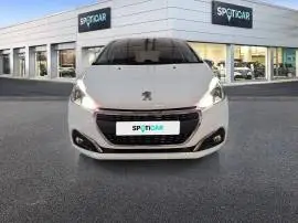 Peugeot 208  5P  1.2L PureTech 60KW (82CV) Signatu, 11.790 €