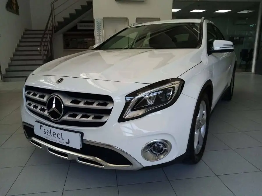 Mercedes GLA GLA 200 d -, 31.500 €