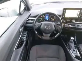 Toyota C-HR  1.8 125H Advance, 25.900 €