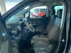 Opel Combo-e Life  BEV 50kWh  L Edition Plus, 33.490 €