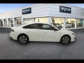 Peugeot 508  5P  HYBRID 225 e-EAT8 Allure Pack, 34.900 €