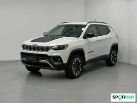 Jeep Compass  4Xe 1.3 PHEV 177kW(240CV)  AT AWD Up, 41.900 €