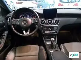 Mercedes Clase A  A 200 d -, 23.500 €