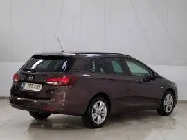 Opel Astra Sports Tourer Business S&S, 13.890 €