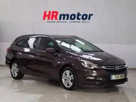 Opel Astra Sports Tourer Business S&S, 13.890 €