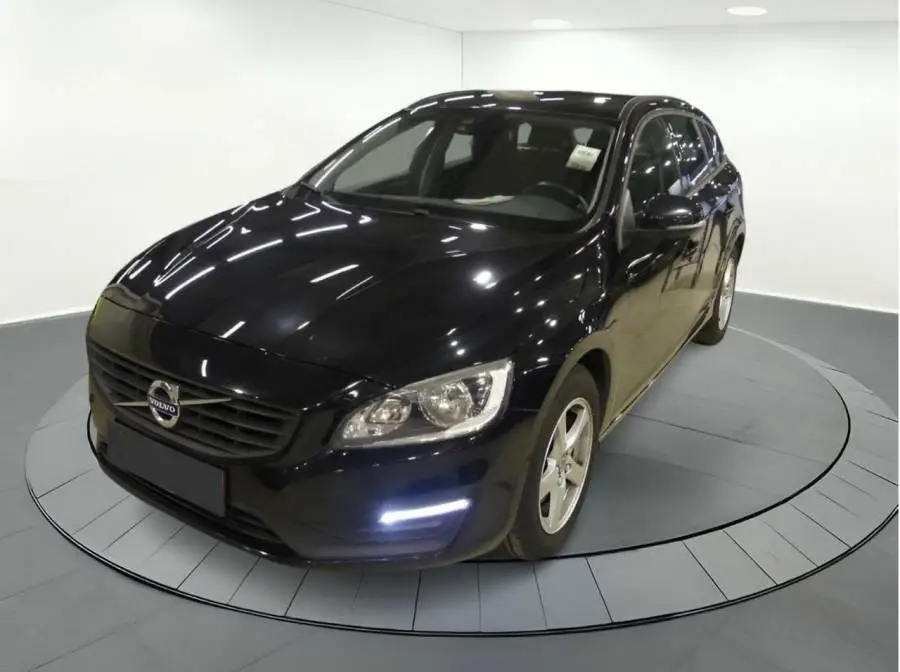 Volvo V60 2.0 D2 ECO KINETIC GEARTRONIC, 14.990 €