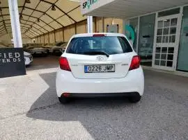 Toyota Yaris  1.0 70 Active, 9.995 €