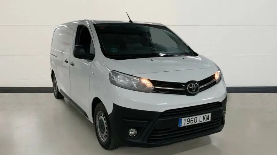 Toyota Proace 1.5D 88KW MWB BUSINESS 120 4P, 16.490 €