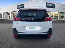 Peugeot 5008  1.2 PureTech 96KW S&S  EAT8 Allure P, 30.900 €