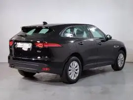 Jaguar F-Pace Pure AWD, 27.950 €