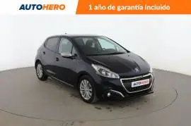 Peugeot 208 1.5 Blue-HDi Signature, 12.599 €