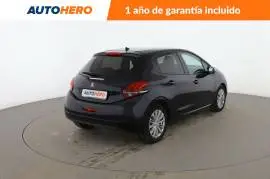 Peugeot 208 1.5 Blue-HDi Signature, 12.599 €