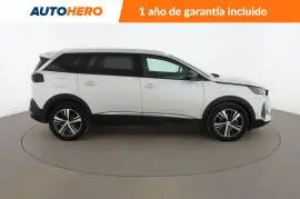 Peugeot 5008 1.2 PureTech Allure Pack, 26.699 €