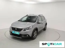 Peugeot 2008   BlueHDi 88KW (120CV) Auto Allure, 17.900 €