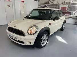 MINI One 1.4i, 8.995 €