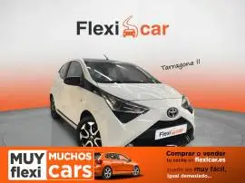 Toyota Aygo 1.0 70 x-play, 11.490 €