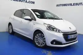 Peugeot 208 Signature 1.5 HDI 100CV, 8.999 €