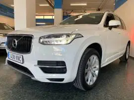 Volvo XC-90 2.0 D5 AWD AUTO MOMENTUM 7 PLAZAS., 34.900 €