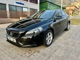 Volvo V40 D3 Momentum 150cv Auto, 13.990 €