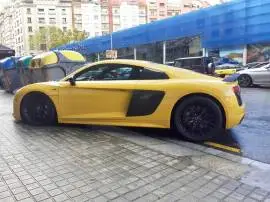 Audi R8 v10 5.2 FSI, 111.900 €