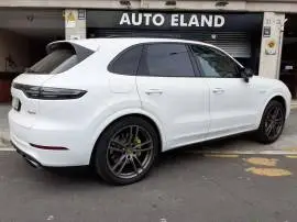 Porsche Cayenne E-HYBRID, 86.900 €