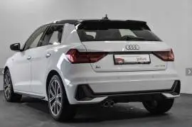 Audi A1  Sportback 40 TFSI S LINE, 30.390 €