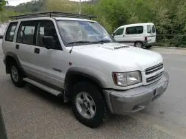 Isuzu Trooper 3.0 tdi turbo, 4.800 €