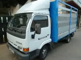 Nissan Cabstar CAJA FRUTERA CON PUERTA ELEVADORA T, 7.000 €