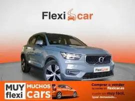 Volvo XC40 2.0 D3 AWD Momentum Pro Auto, 24.490 €