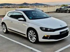 Volkswagen Scirocco 1.4 TSi 160cv DSG R LINE con T, 10.900 €