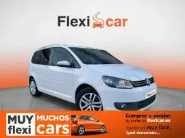 Volkswagen Touran 1.6 TDI 105cv Advance, 12.990 €