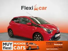 Toyota Aygo 1.0 70 x-play, 11.490 €