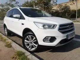 Ford Kuga 1.5 EcoBoost GASOLINA 180 CV 4x4 Trend A, 20.000 €