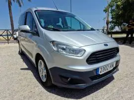 Ford Transit Courier 1.5 TDCi 75CV Trend, 10.900 €