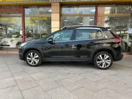 Peugeot 2008 5HB 1.2 THP Puretech 12V S&S 110 cv, 11.990 €