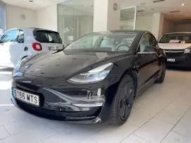 Tesla Model 3 Long Range AWD, 33.990 €