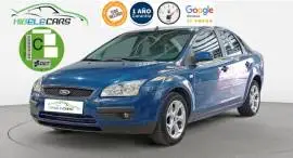 Ford Focus Sedan 1.6 100cv, 3.990 €