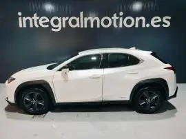 Lexus UX 2.0 250h Business, 26.990 €