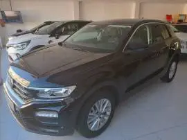 Volkswagen T-Roc Edition 1.0 TSI 81kW (110CV) negr, 20.900 €