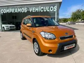 Kia Soul 1.6 CRDI VGT BURNER, 7.900 €