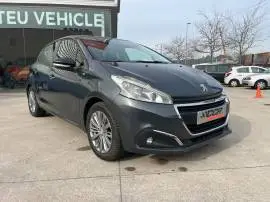 Peugeot 208 1.2 STYLE  5P, 8.900 €