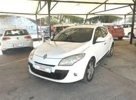 Renault Megane 1.6  DYNAMIQUE 16v, 5.000 €