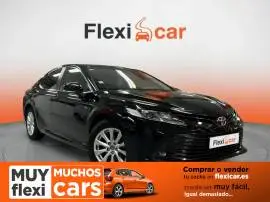 Toyota Camry 2.5 220H Advance 4p., 20.990 €