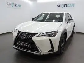 Lexus UX 2.0 250h Business, 25.995 €